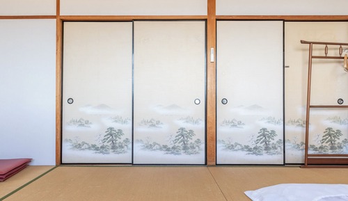 Traditional Triple Room, Non Smoking, Shared Bathroom