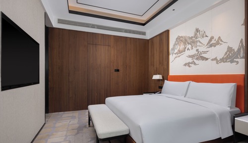 Deluxe Suite, 1 King Bed