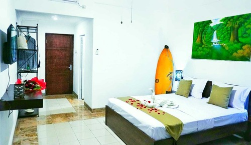 Deluxe Double Room, Pool View