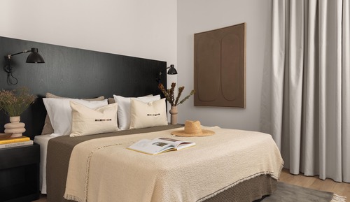 Suite (Skylight Suite)
