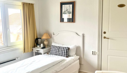 Basic Single Room