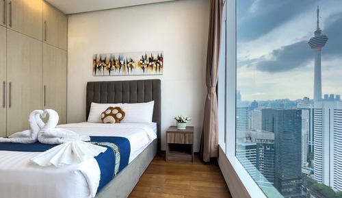 Deluxe Apartment, City View