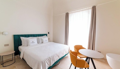 Excusive Suite With Bathtub