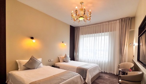 Standard Twin Room, City View