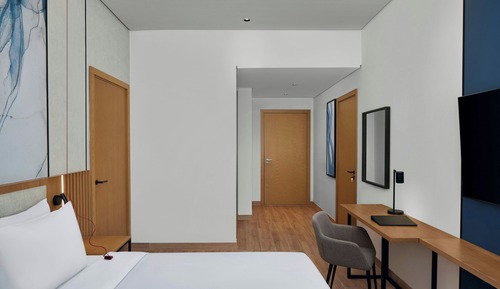 Deluxe Room, 1 King Bed, Non Smoking