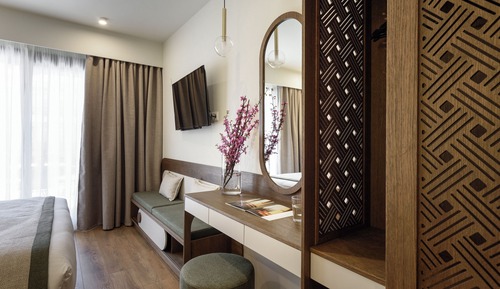 Superior Twin Room, City View