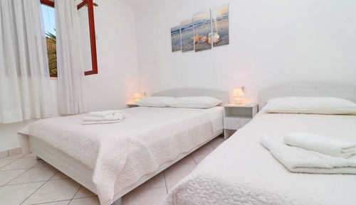 Apartment (Seafront Apartments Anthony - Two Bed)