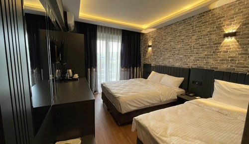 Deluxe Twin Room, River View