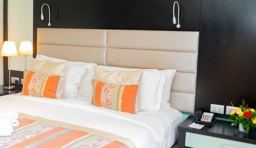 Junior Studio Suite, 1 Queen Bed