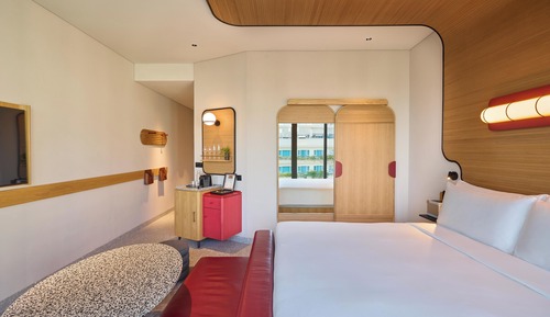 Studio Suite, Pool View