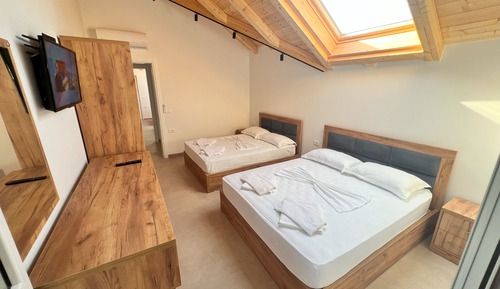 Family Room, 1 Bedroom
