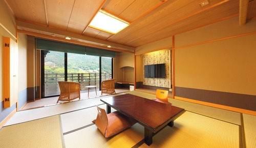 Design Quadruple Room