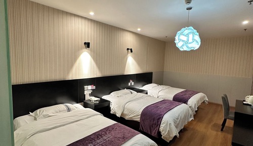 Economy Triple Room, 3 Twin Beds, Smoking
