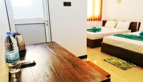 Deluxe Suite, Garden View