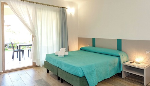 Deluxe Double or Twin Room, Garden View