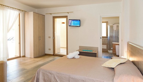 Deluxe Quadruple Room
