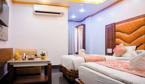 Deluxe Twin Room, City View
