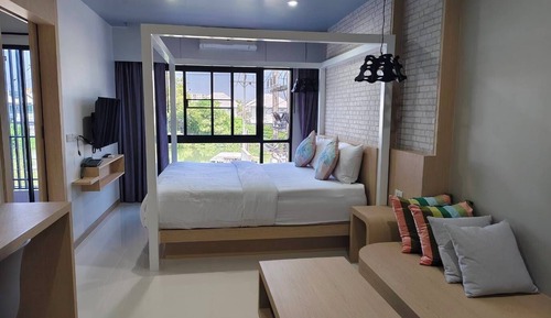 Deluxe King Room