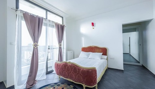 Classic Apartment, Balcony