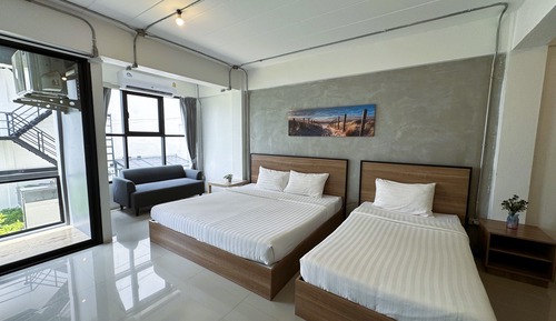 Deluxe Twin Room