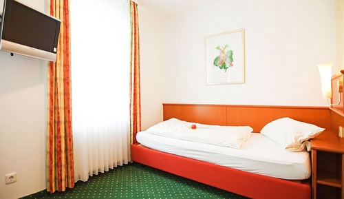 Comfort Single Room