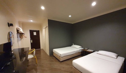 Standard Room, City View