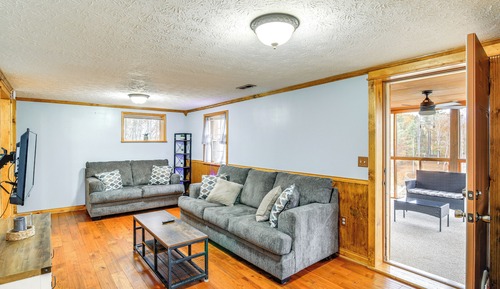 House (2 Bedrooms)