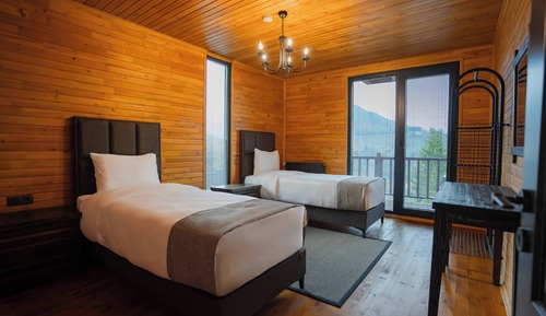 Premium Bungalow, 4 Bedrooms, Mountain View, Sea Facing