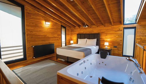 Honeymoon Bungalow, 1 Bedroom, Mountain View, Sea Facing