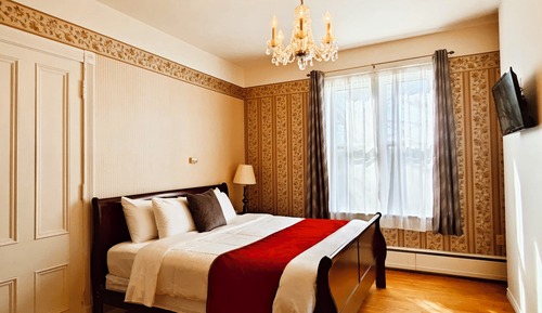 Double Room, 1 King Bed, Garden View, Ground Floor