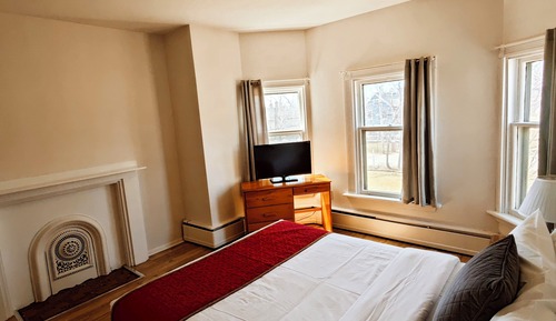 Suite, 2 Bedrooms, Courtyard View