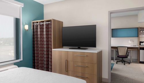 Studio Suite, 1 King Bed, Accessible, Bathtub