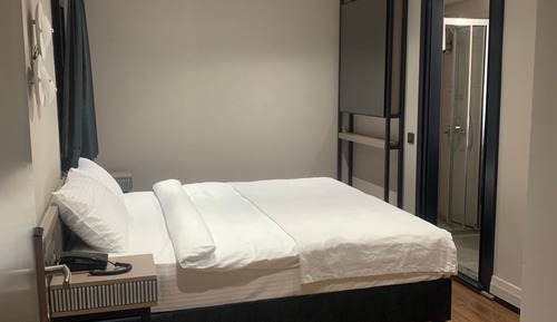 Basic Double or Twin Room