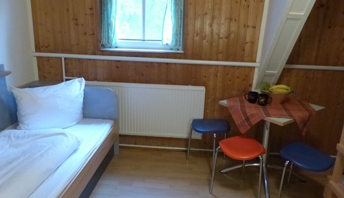 Hostel room XS