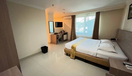 Deluxe Double Room, City View