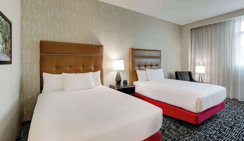 Deluxe Room, 2 Queen Beds, Accessible, Refrigerator & Microwave (Roll In Shower, Hearing)