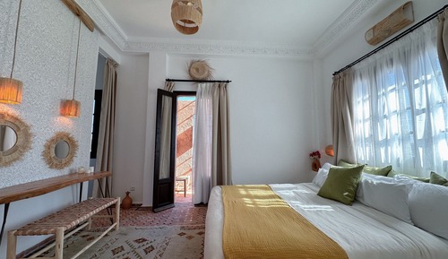 Honeymoon Suite, Pool View