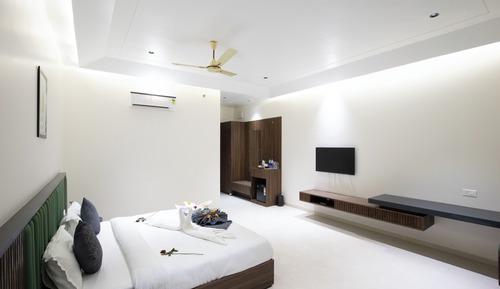 Deluxe Double Room, City View