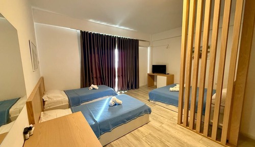 Deluxe Quadruple Room