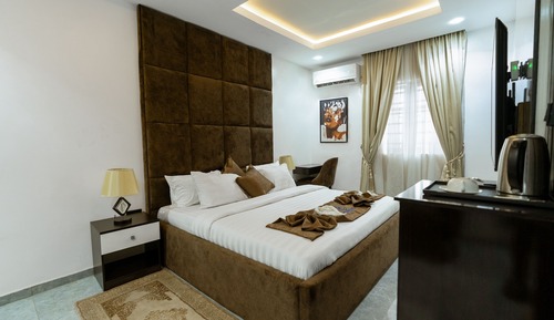 Deluxe Room, City View