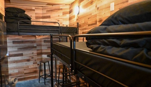 Shared Dormitory, Women only, Non Smoking ([180×80cm] Semi-single size) (Pets Not Allowed)