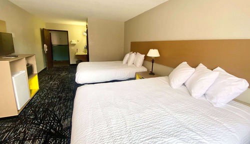 Room, 2 Double Beds, Mobility Accessible, Non Smoking (Roll-in Shower)