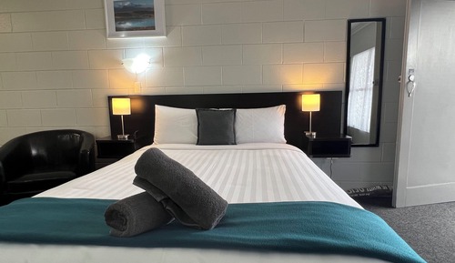 Deluxe Studio, Non Smoking, Private Bathroom