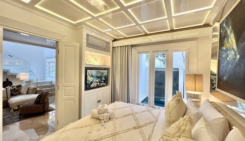 Luxury Villa, 2 Bedrooms, Poolside