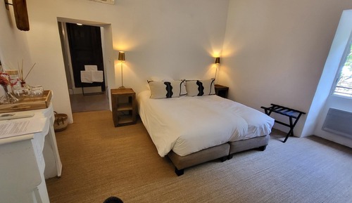 Family Room (Lacoste)