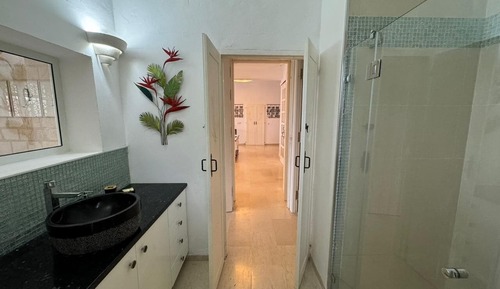 Deluxe Studio Suite