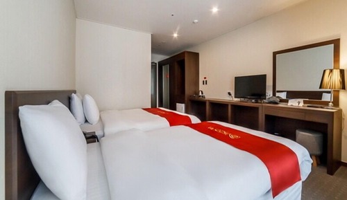 Family Twin Room