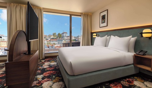 Family Room, 1 King Bed, Connecting Rooms