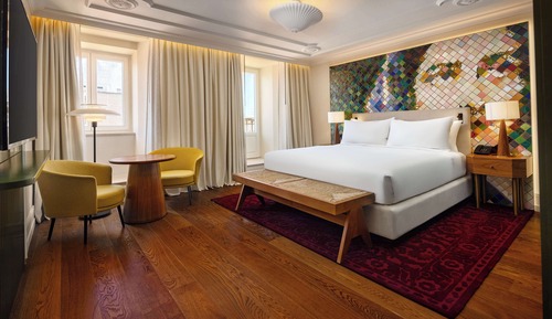 Deluxe Room, 1 King Bed (Azulejos)