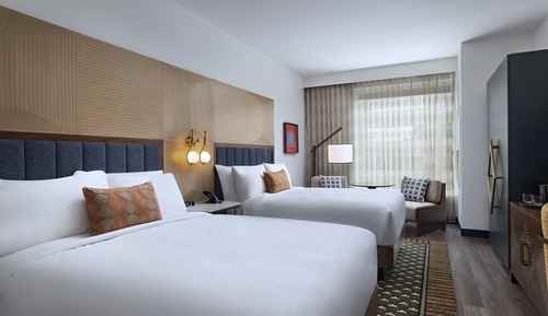 Standard Room, 2 Queen Beds (Canal View)